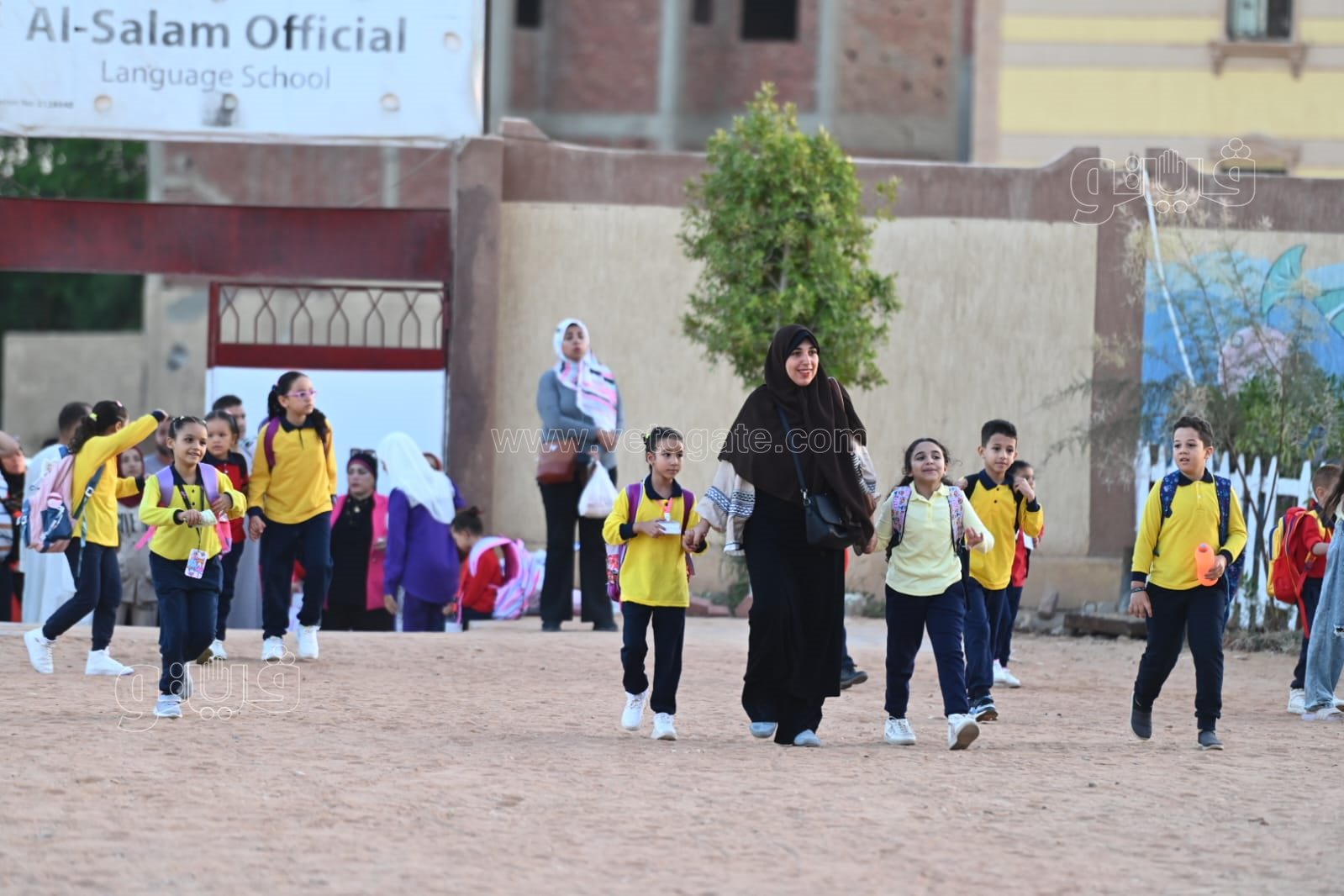 توافد الطلاب على المدراس (24)