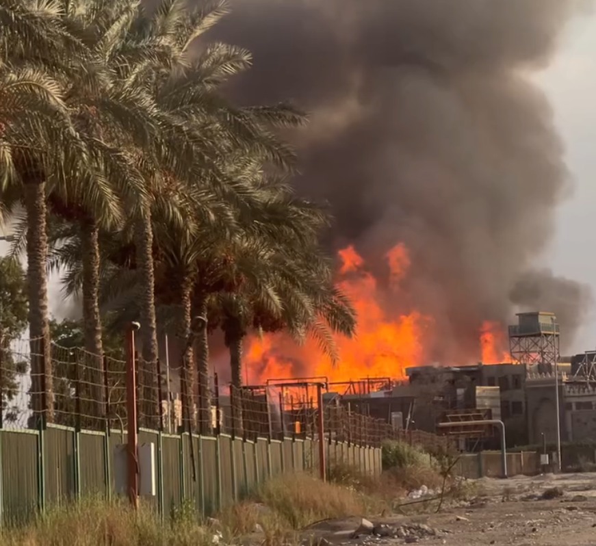 حريق هائل في أحد مخازن الأخشاب بمدينة الإنتاج الإعلامي - التقرير 3 حريق هائل في أحد مخازن الأخشاب بمدينة الإنتاج الإعلامي - التقرير