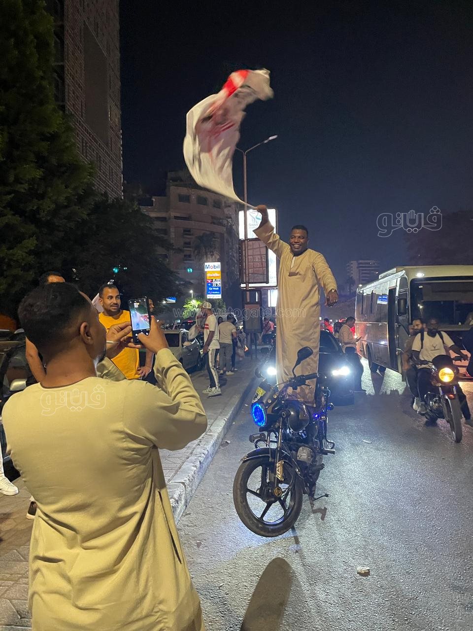 احتفالات جماهير الزمالك بالسوبر الإفريقي (11)