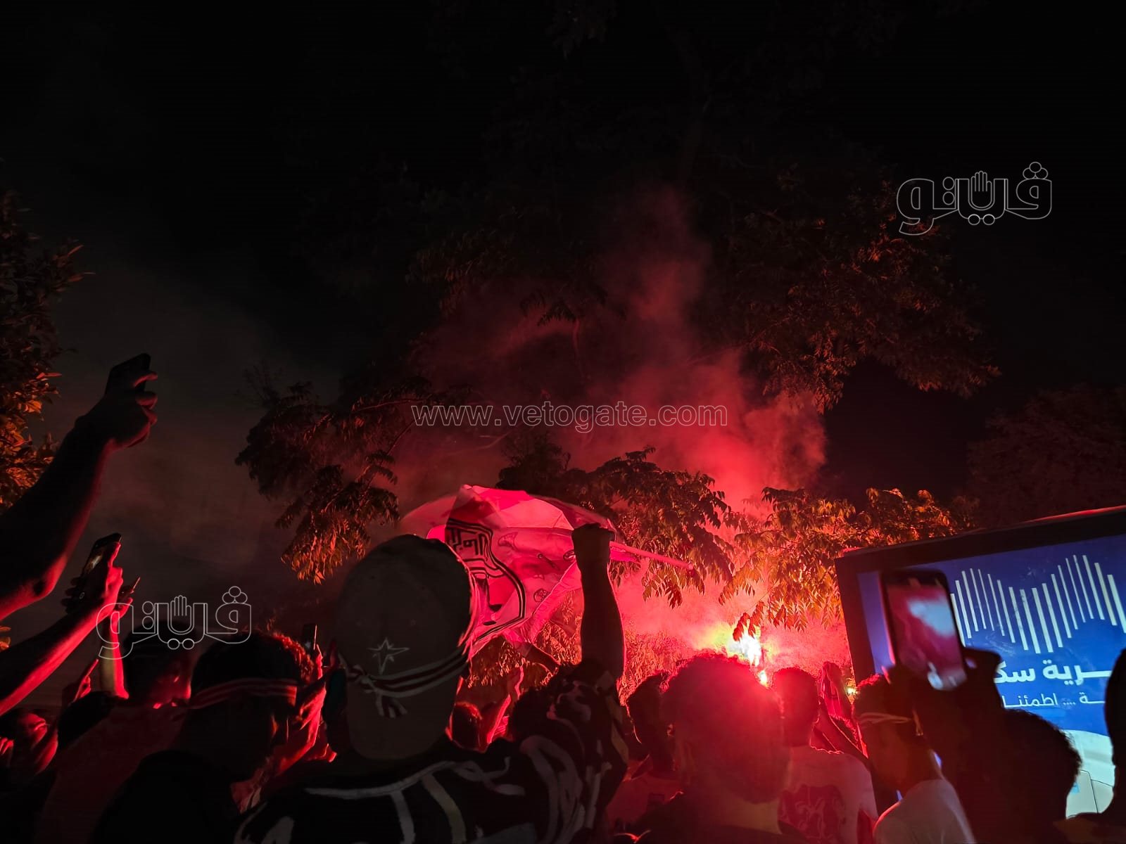 احتفالات جماهير الزمالك بالسوبر الإفريقي (20)