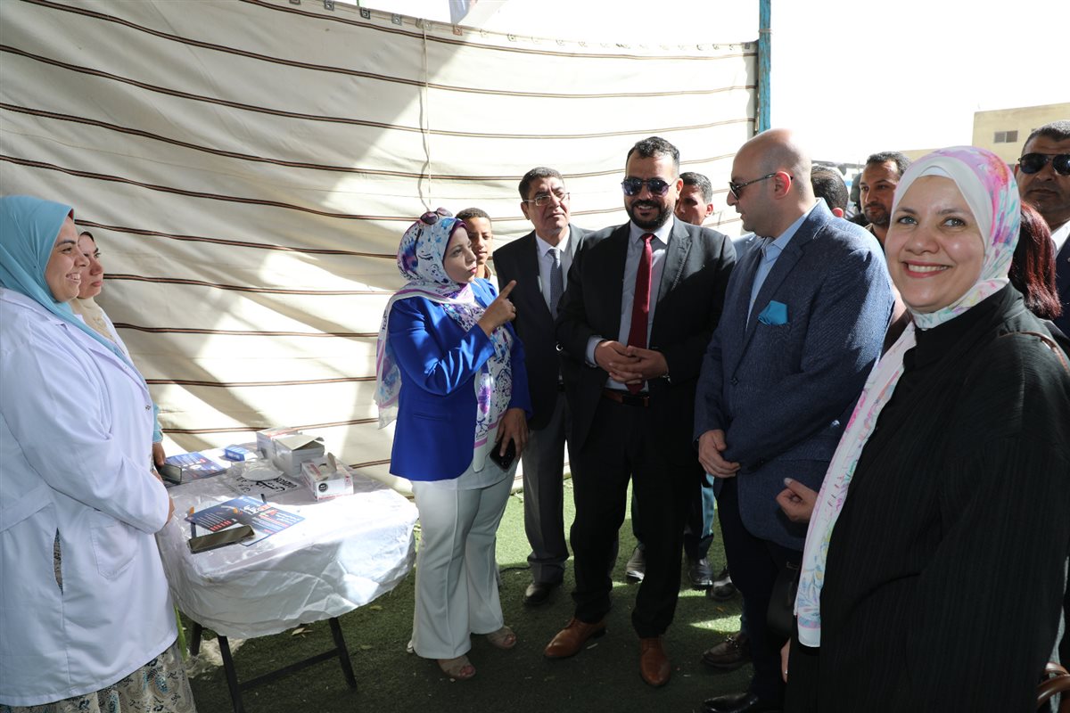 <strong>التأمين الصحي ببني سويف يشارك في فعاليات مبادرة بداية </strong>