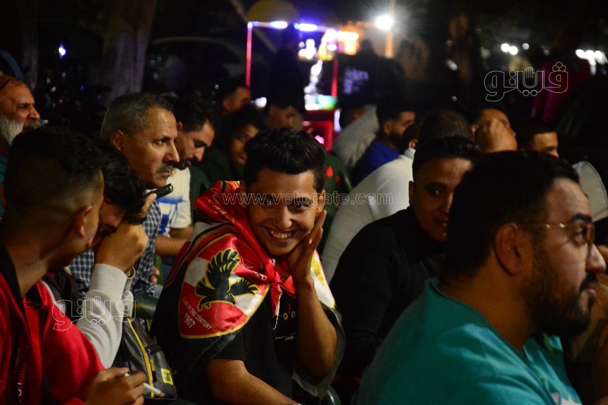  بكاء وحزن الزملكاوية وسط فرحة جماهير الأهلي (2)