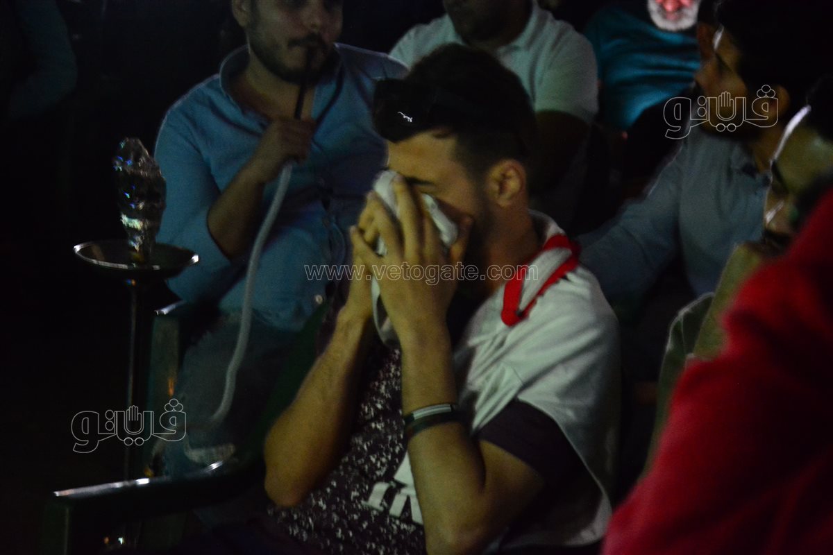  بكاء وحزن الزملكاوية وسط فرحة جماهير الأهلي (5)