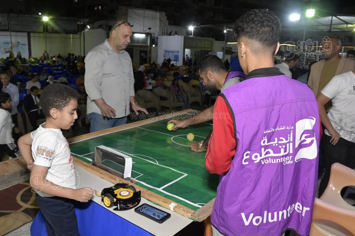 روبوتات تلعب كرة قدم ببورسعيد، فيتو