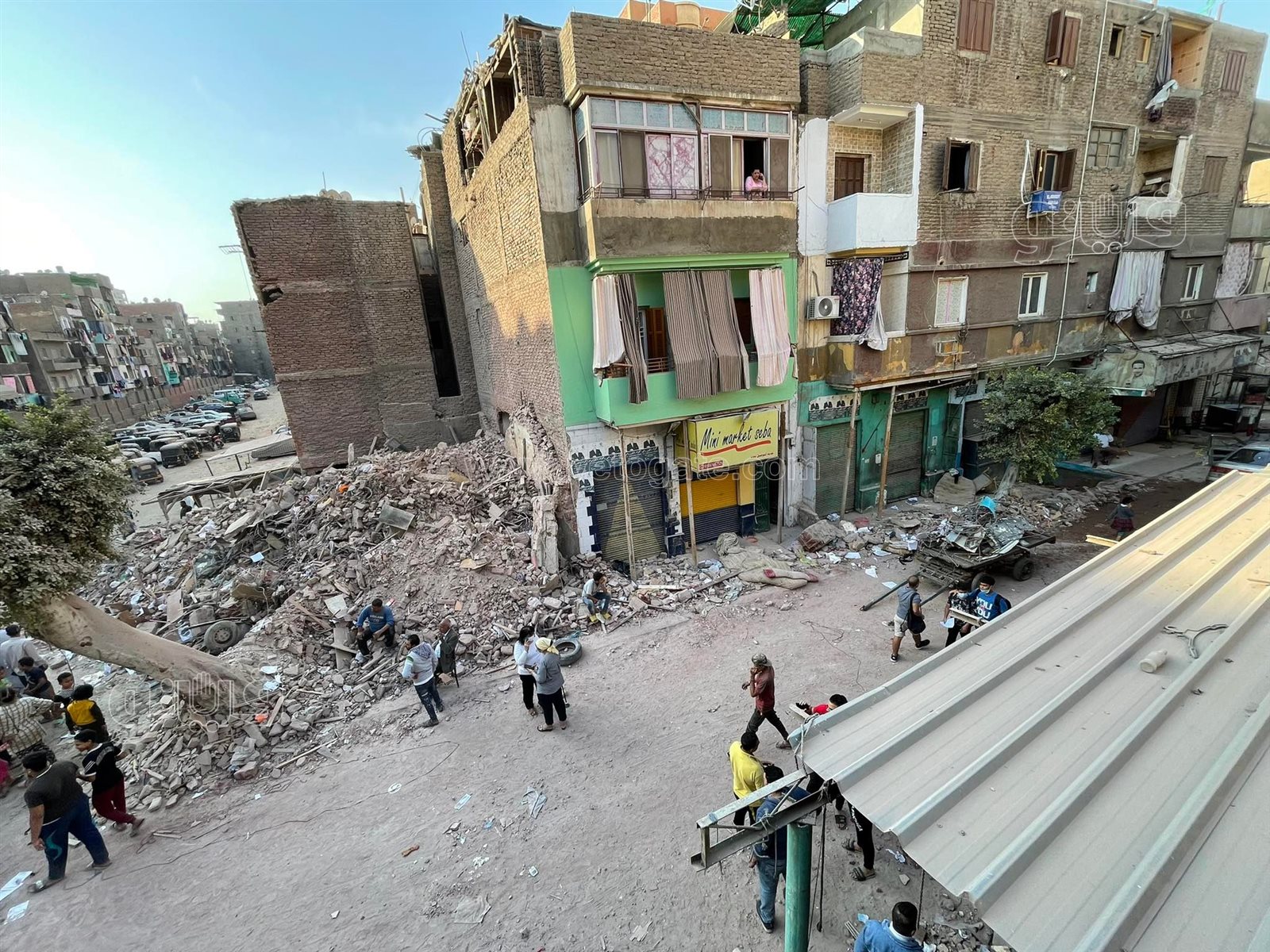 أنهيار عقار روض الفرج (3)