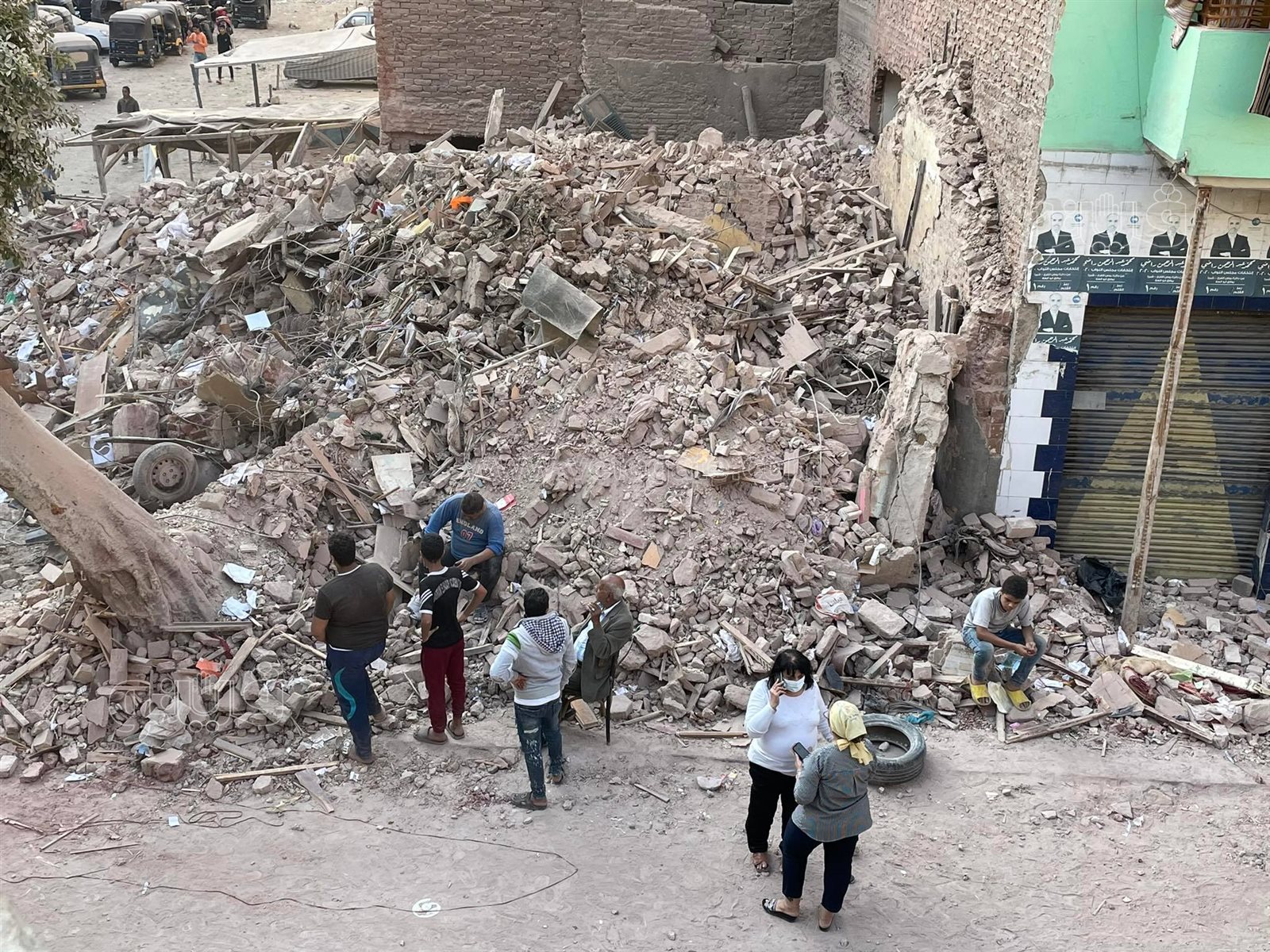 أنهيار عقار روض الفرج (11)