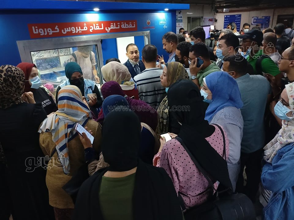 تلقي لقاح فيروس كورونا (2)