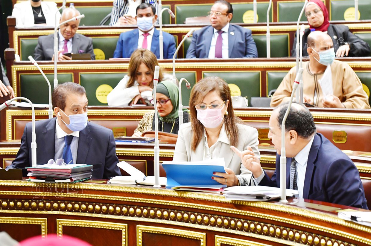 الجلسة العامة للبرلمان (9)