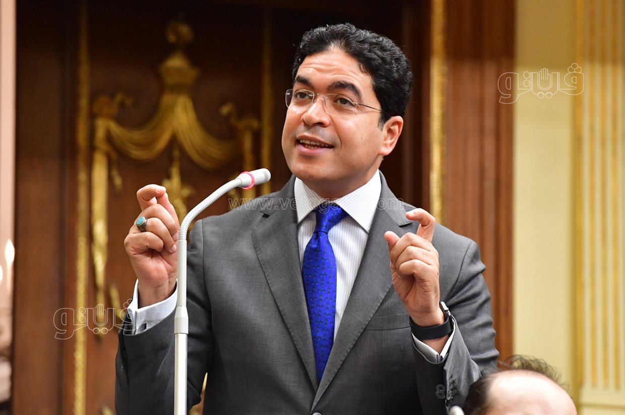 الجلسة العامة للبرلمان (15)