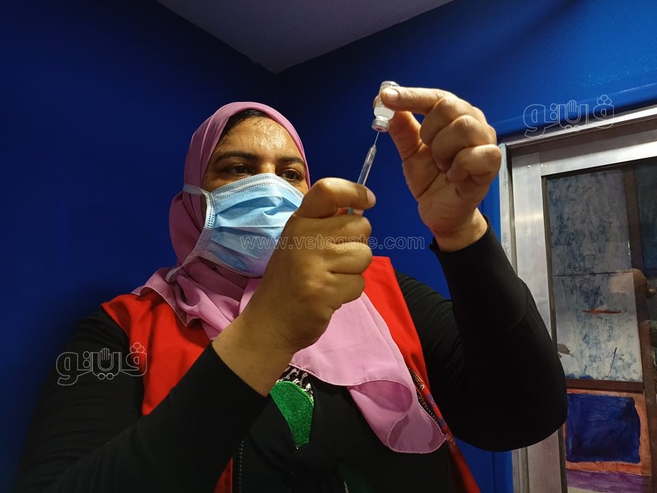 استمرار حملة التطعيم ضد كورونا بالمترو (5)