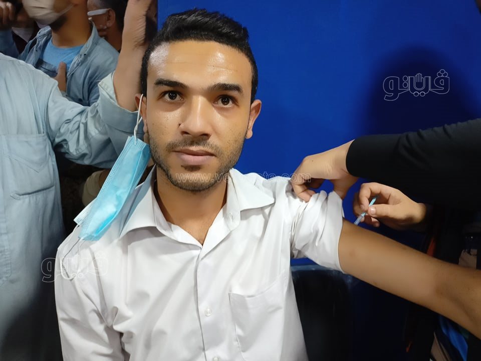 استمرار حملة التطعيم ضد كورونا بالمترو (6)