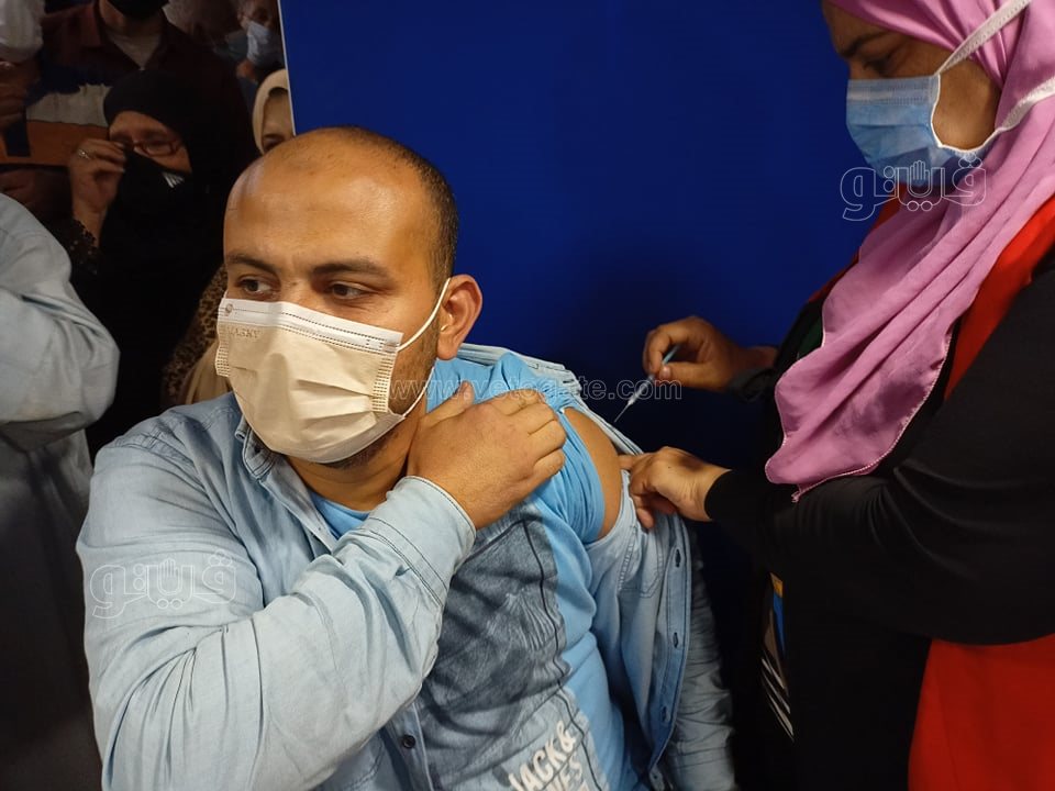 استمرار حملة التطعيم ضد كورونا بالمترو (7)