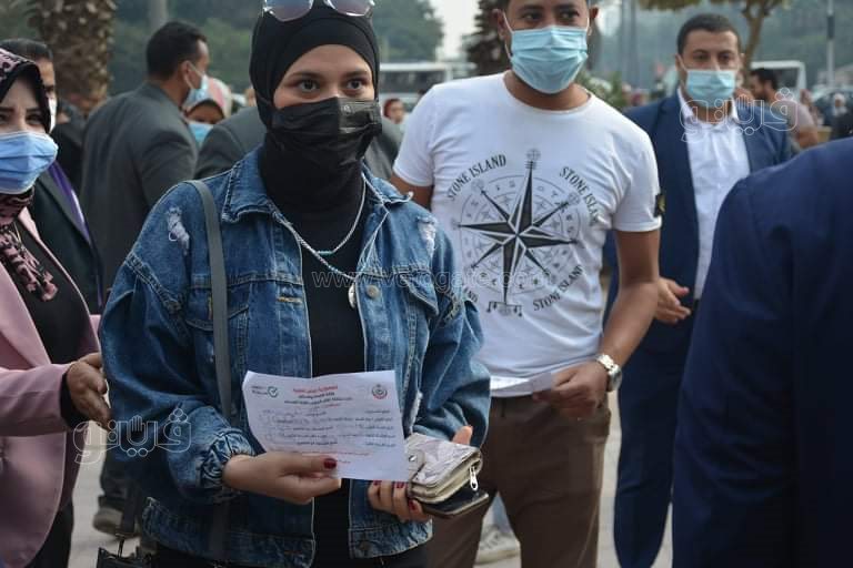 تطبيق جامعة القاهرة قرار منع الطلاب غير المطعمين بلقاح كورونا (4)
