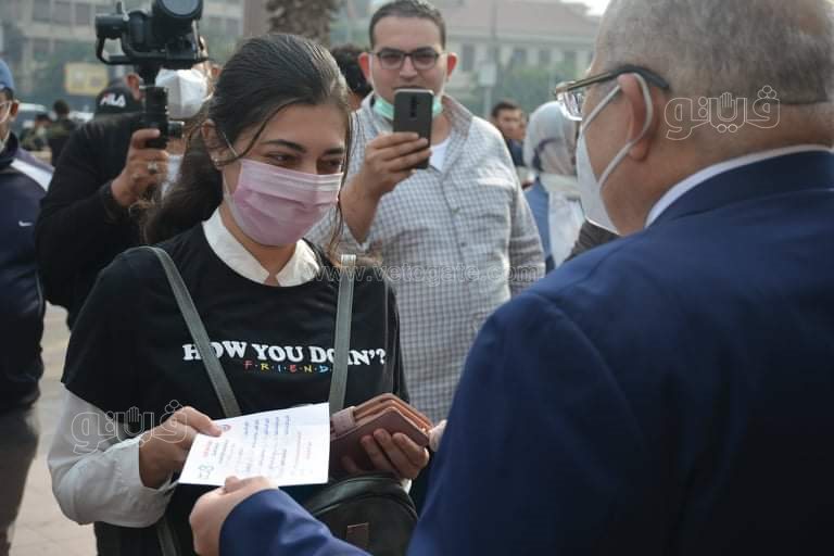 تطبيق جامعة القاهرة قرار منع الطلاب غير المطعمين بلقاح كورونا (44)