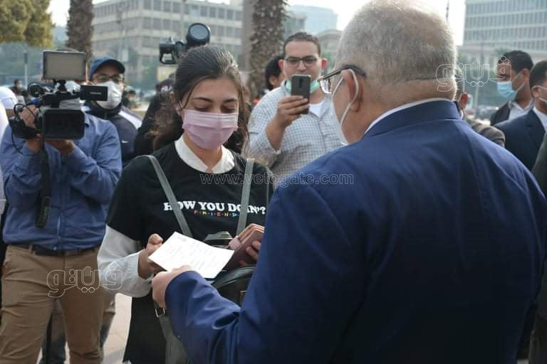 تطبيق جامعة القاهرة قرار منع الطلاب غير المطعمين بلقاح كورونا (16)
