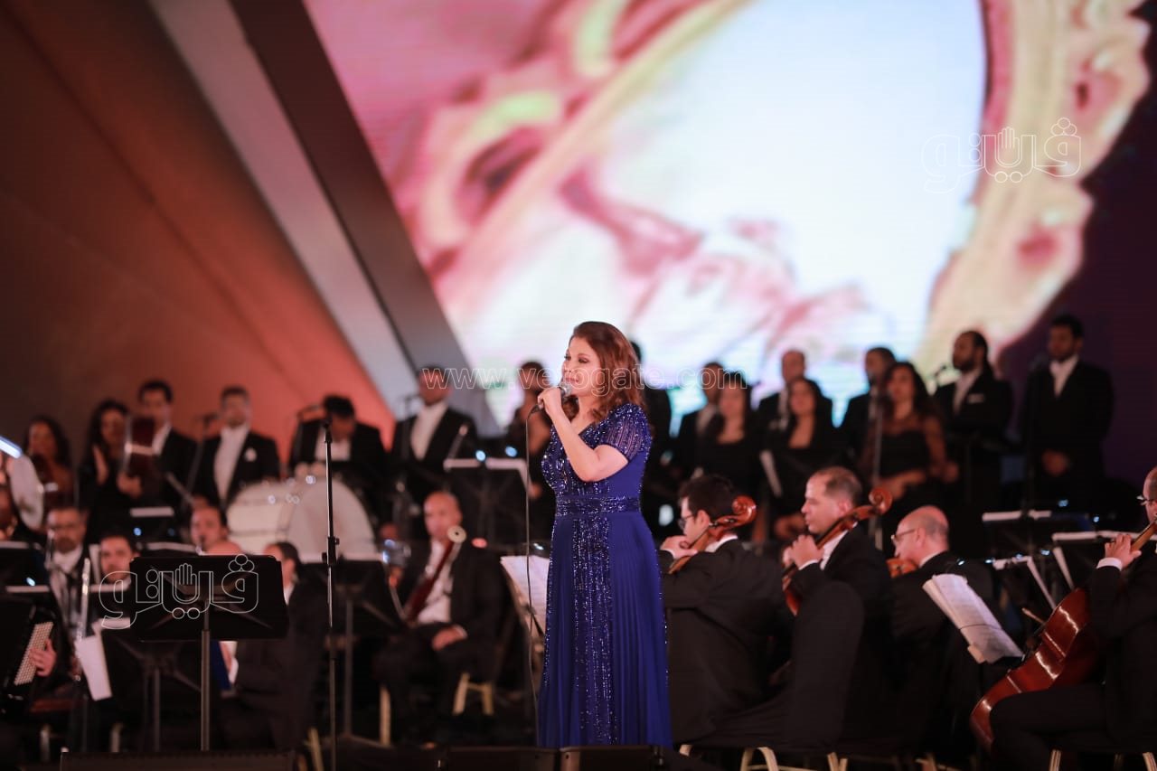 وزيرة الثقافة تسلم جوائز مهرجان الموسيقى العربية 30 (18)
