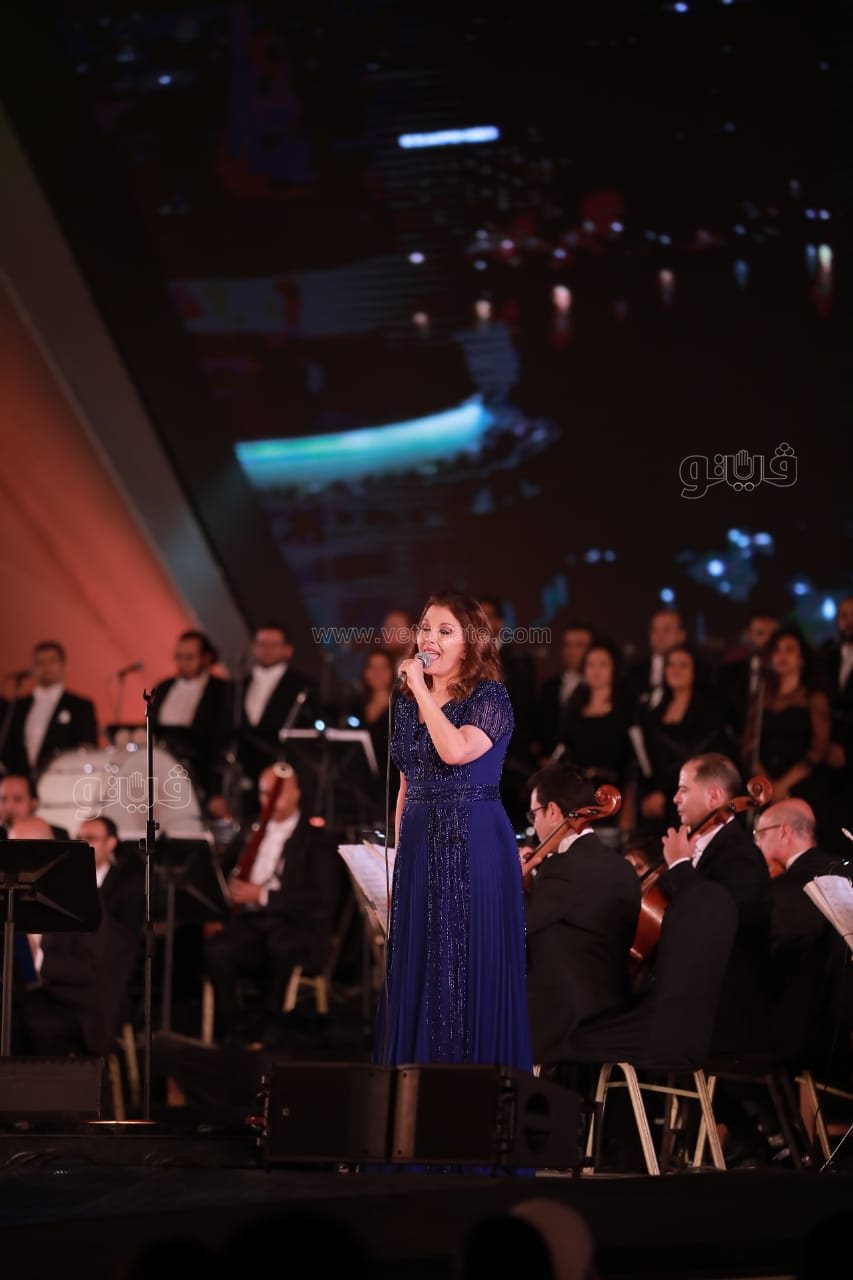 وزيرة الثقافة تسلم جوائز مهرجان الموسيقى العربية 30 (21)