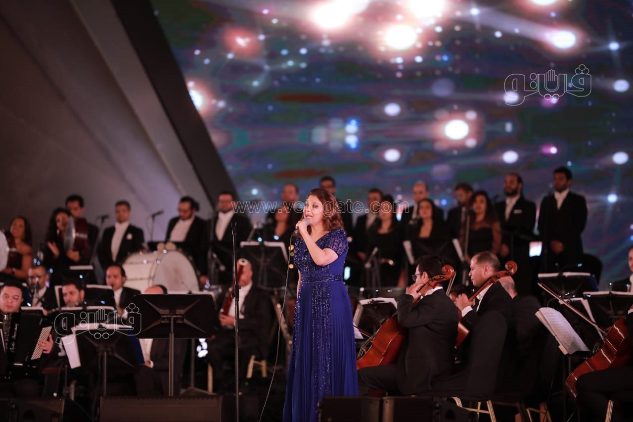 وزيرة الثقافة تسلم جوائز مهرجان الموسيقى العربية 30 (24)