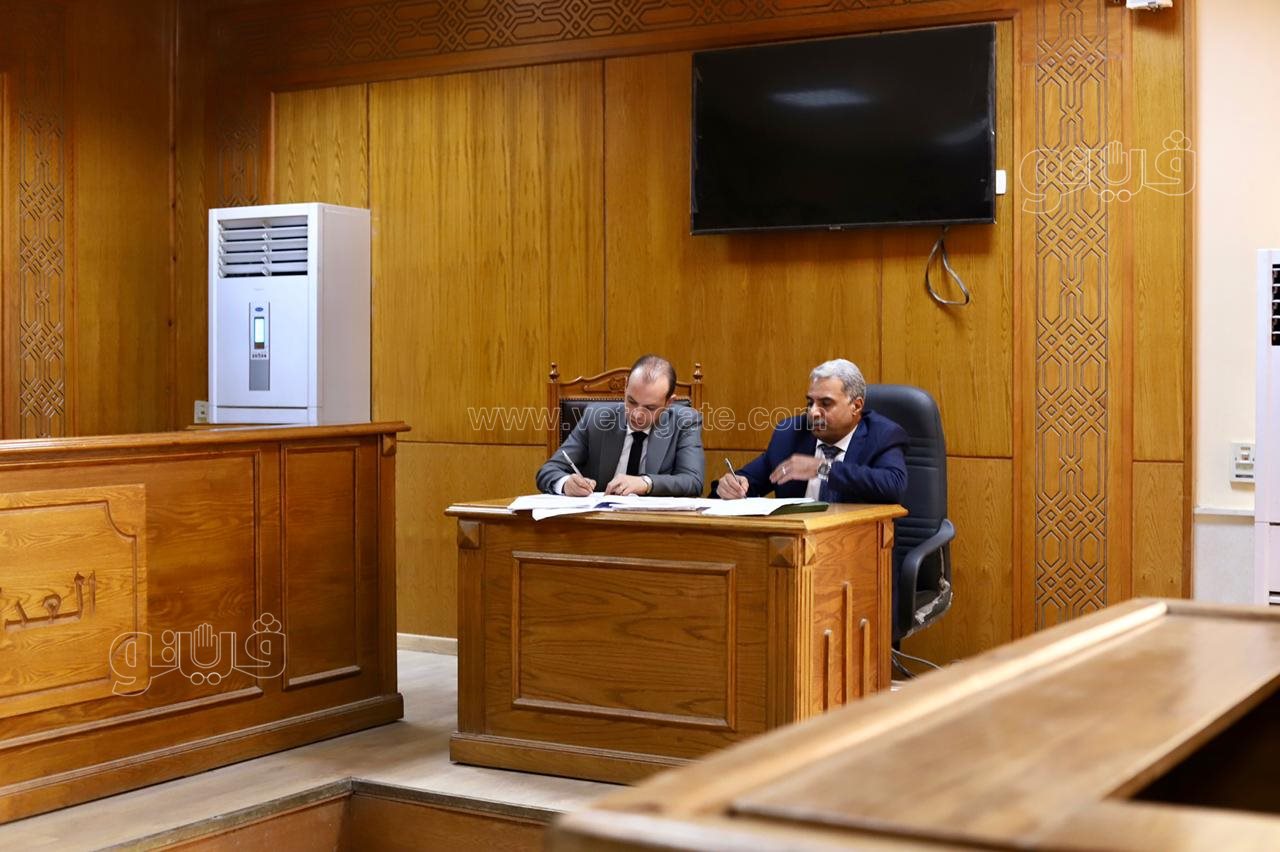 بدء جلسة محاكمة محمود عزت بـ اقتحام الحدود الشرقية (15)