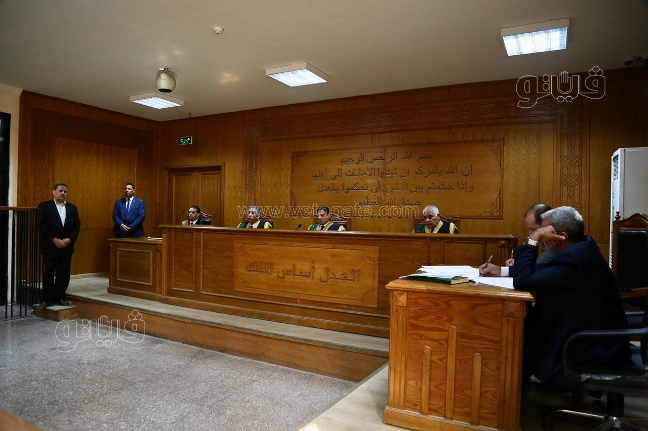 بدء جلسة محاكمة محمود عزت بـ اقتحام الحدود الشرقية (12)