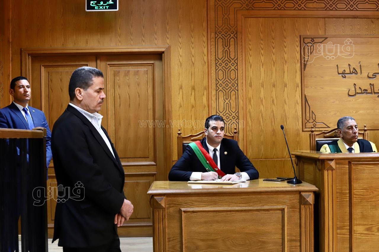 بدء جلسة محاكمة محمود عزت بـ اقتحام الحدود الشرقية (14)