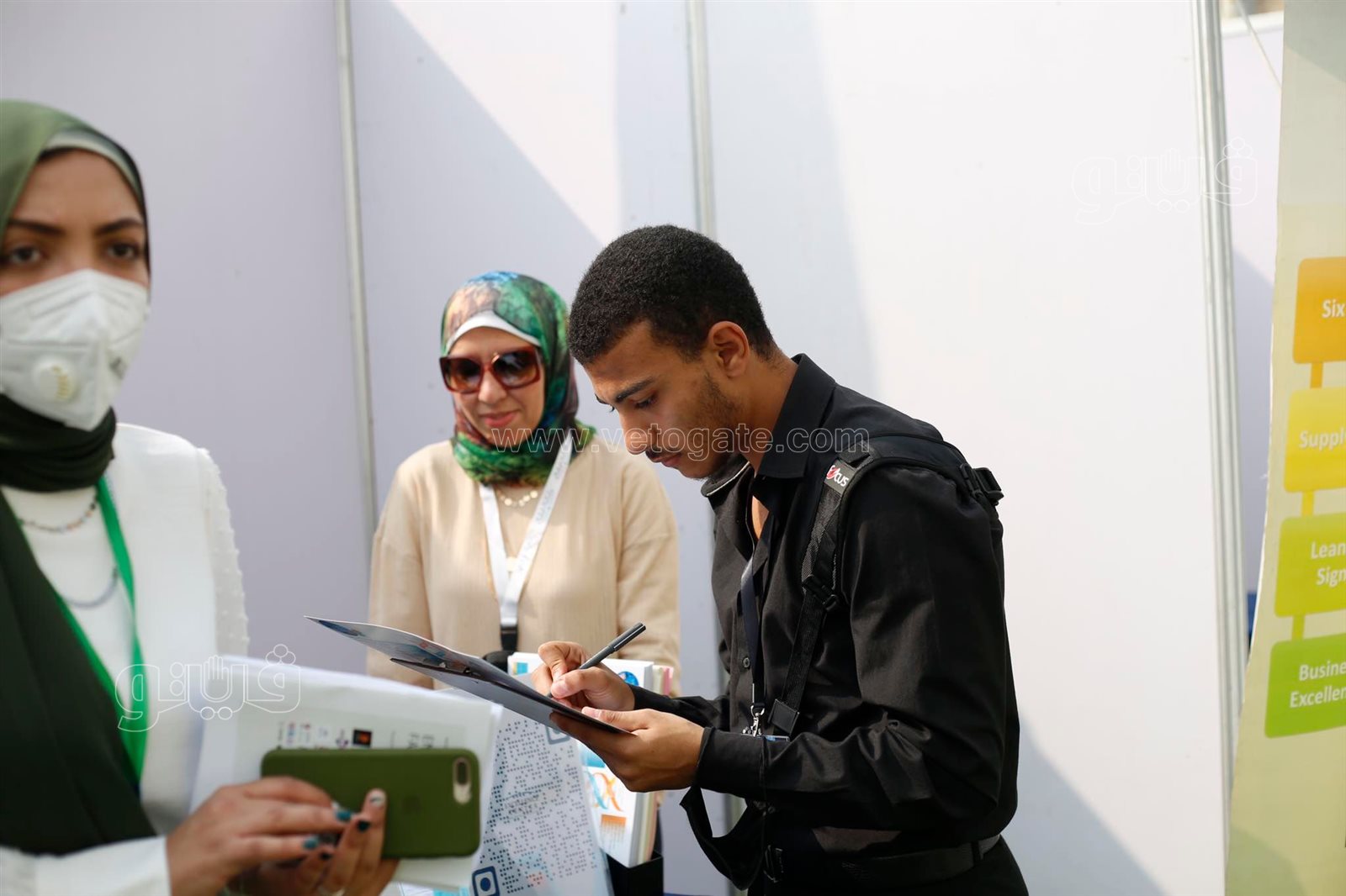 رئيس الجامعة الصينية يكشف عن أهمية الملتقى التوظيفي الأول وفعالياته (26)