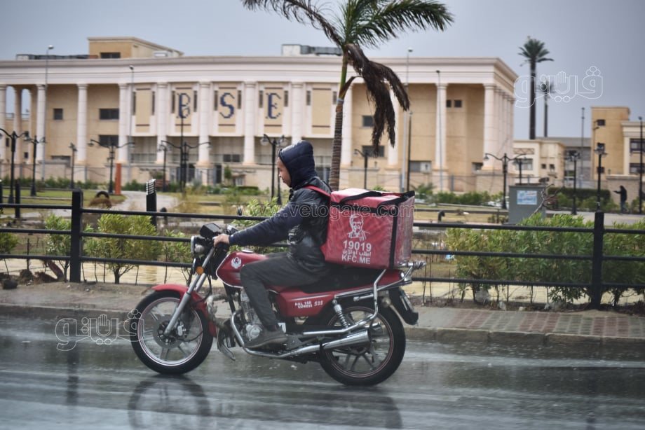 أمطار شديدة في أكتوبر وعين شمس (11)