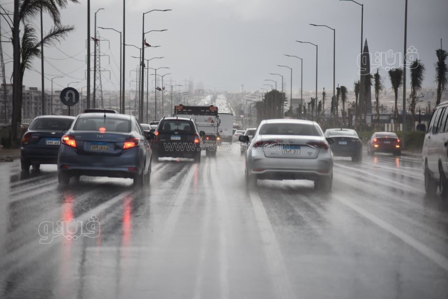 أمطار شديدة في أكتوبر وعين شمس (5)
