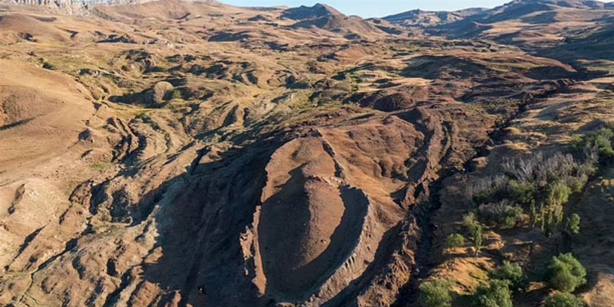 كشف سر أقدم خريطة للبشرية.. علماء يحددون موقع سفينة نوح يعود لـ3000 عام