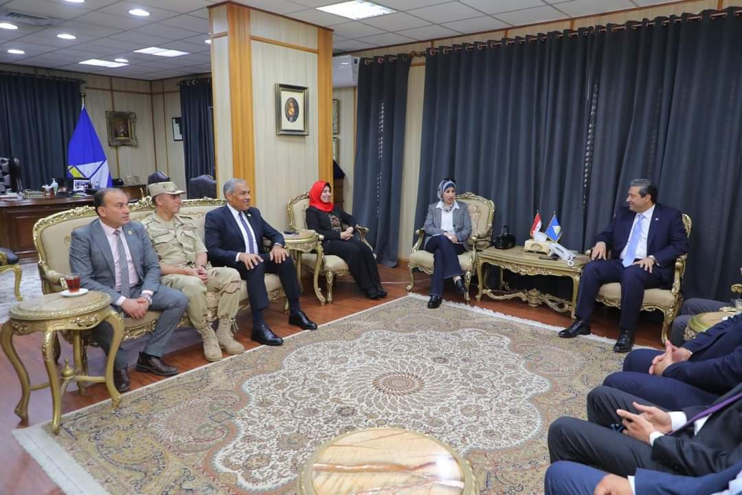 محافظ دمياط يستقبل ضيوف مهرجان