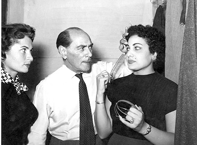 استيفان مع زهرة العلا وعايدة كامل