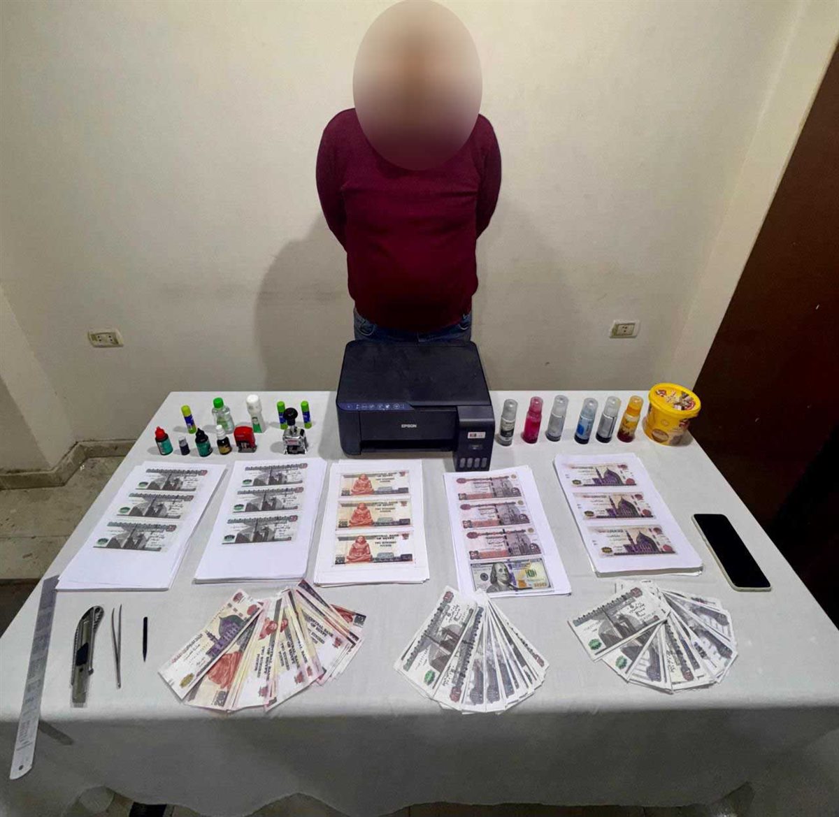 ضبط مسجل خطر لتقليد العملات الوطنية والمحلية وترويجها على المواطنين فى كفر الشيخ