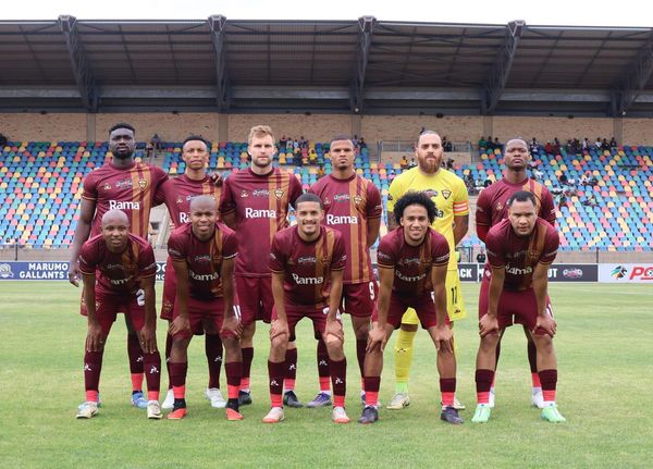 فريق ستيلينبوش الجنوب إفريقي، فيتو