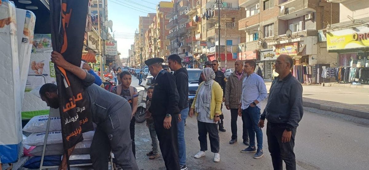 جانب من الحملة،فيتو