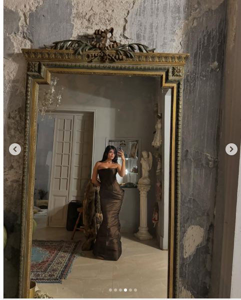 الفنانة اسماء جلال