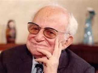 الاديب يحيى حقى