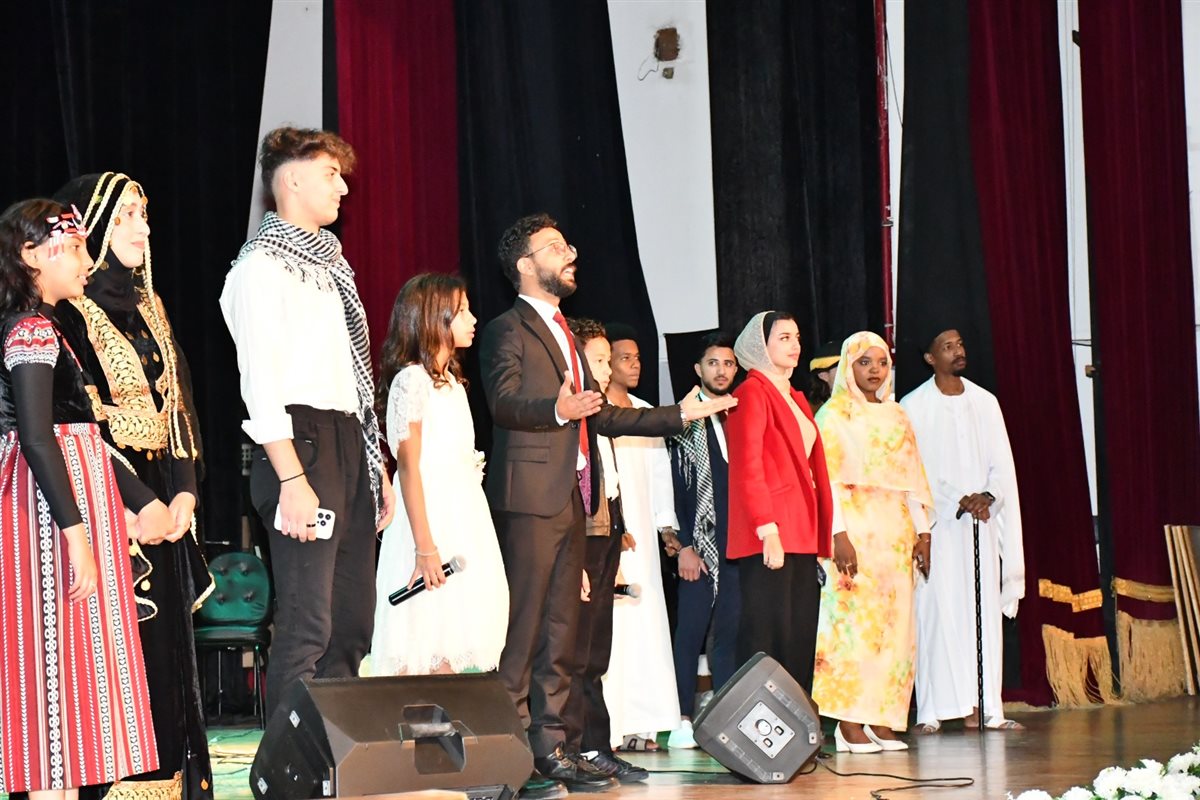 جانب من الحفل، فيتو