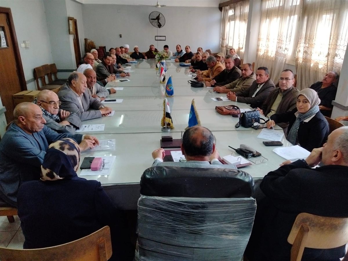 اجتماع لحل مشاكل المصارف والمساقي الخاصة بالبحيرة، فيتو