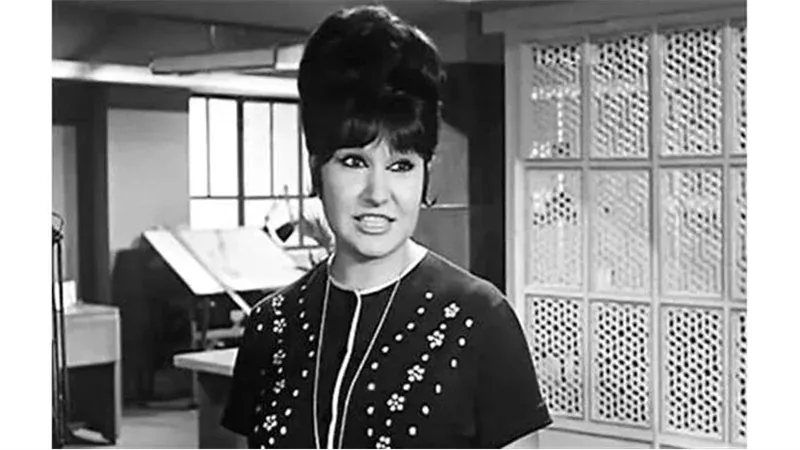 الممثلة الشقية كريمان