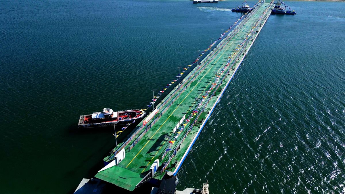 جانب من الافتتاح،فيتو