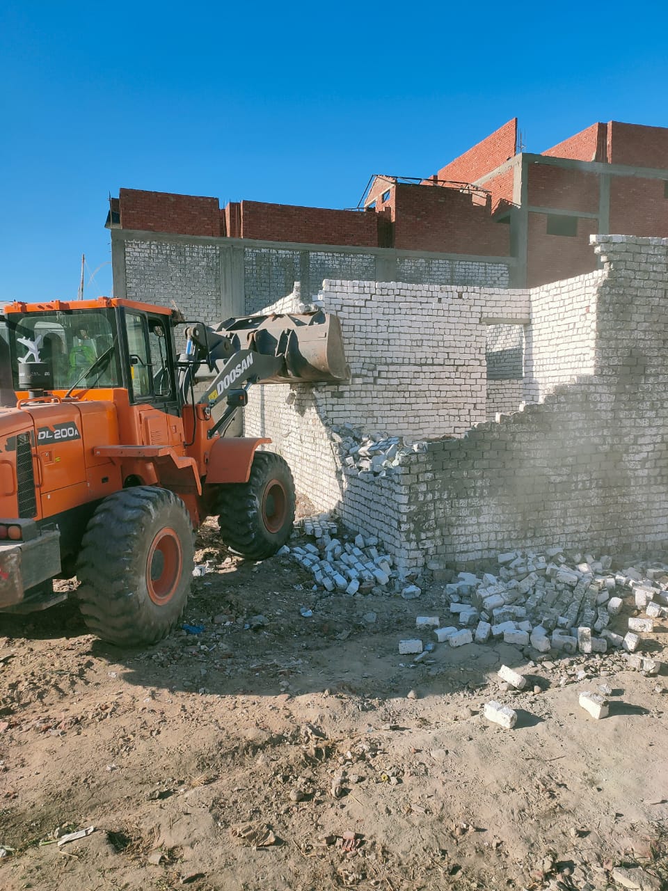 جانب من حملات الإزالة، فيتو