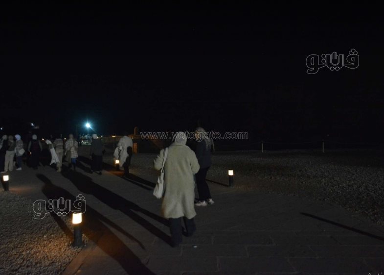  عروض الصوت والضوء تبهر الزائرين في معبد الكرنك (24)