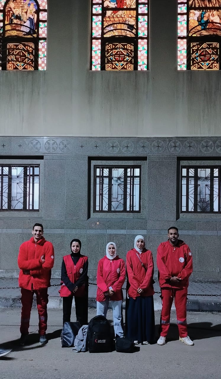 جانب من مشاركة الهلال الأحمر بالكنائس،فيتو