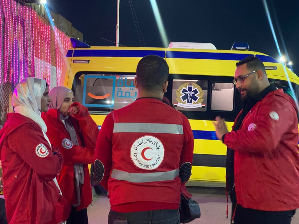 جانب من مشاركة الهلال الأحمر بالكنائس،فيتو