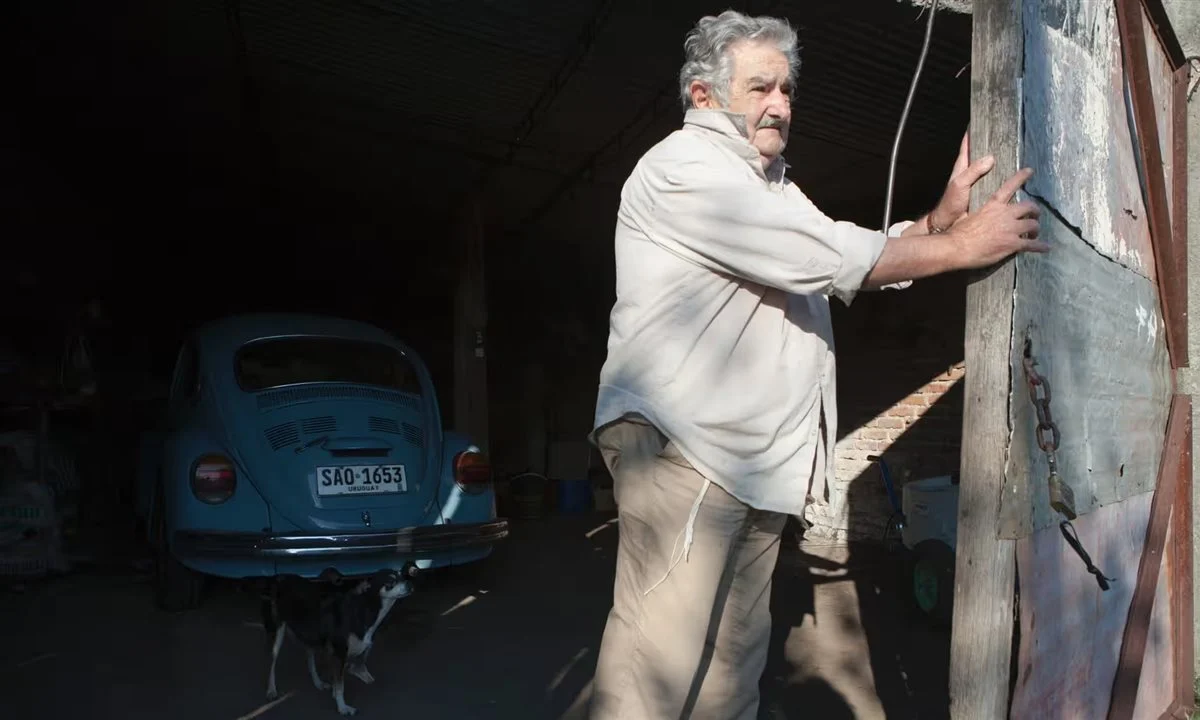 خوسيه موخيكا ، فيتو