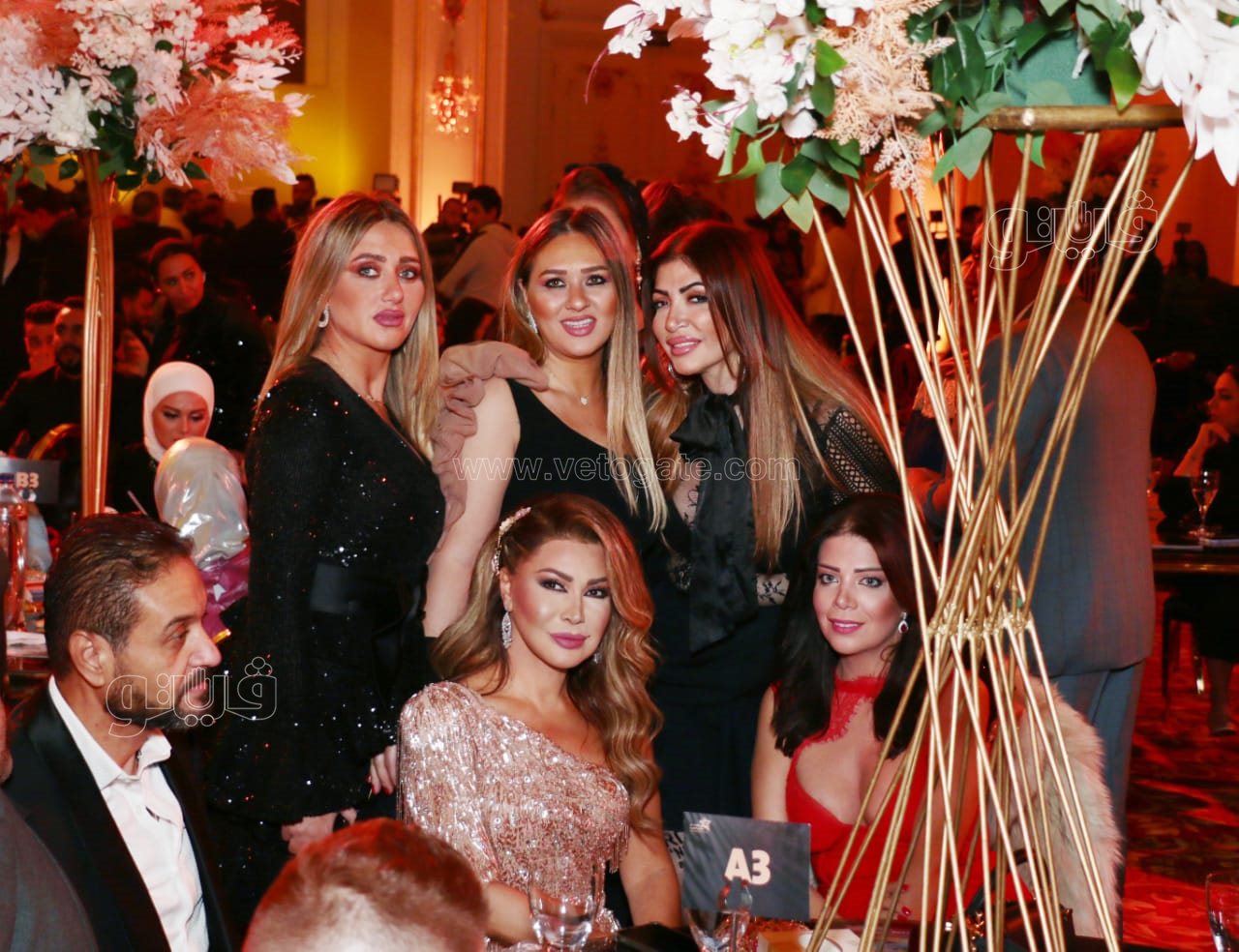 تكريم نجوم الفن والمشاهير فى نجم العرب (33)