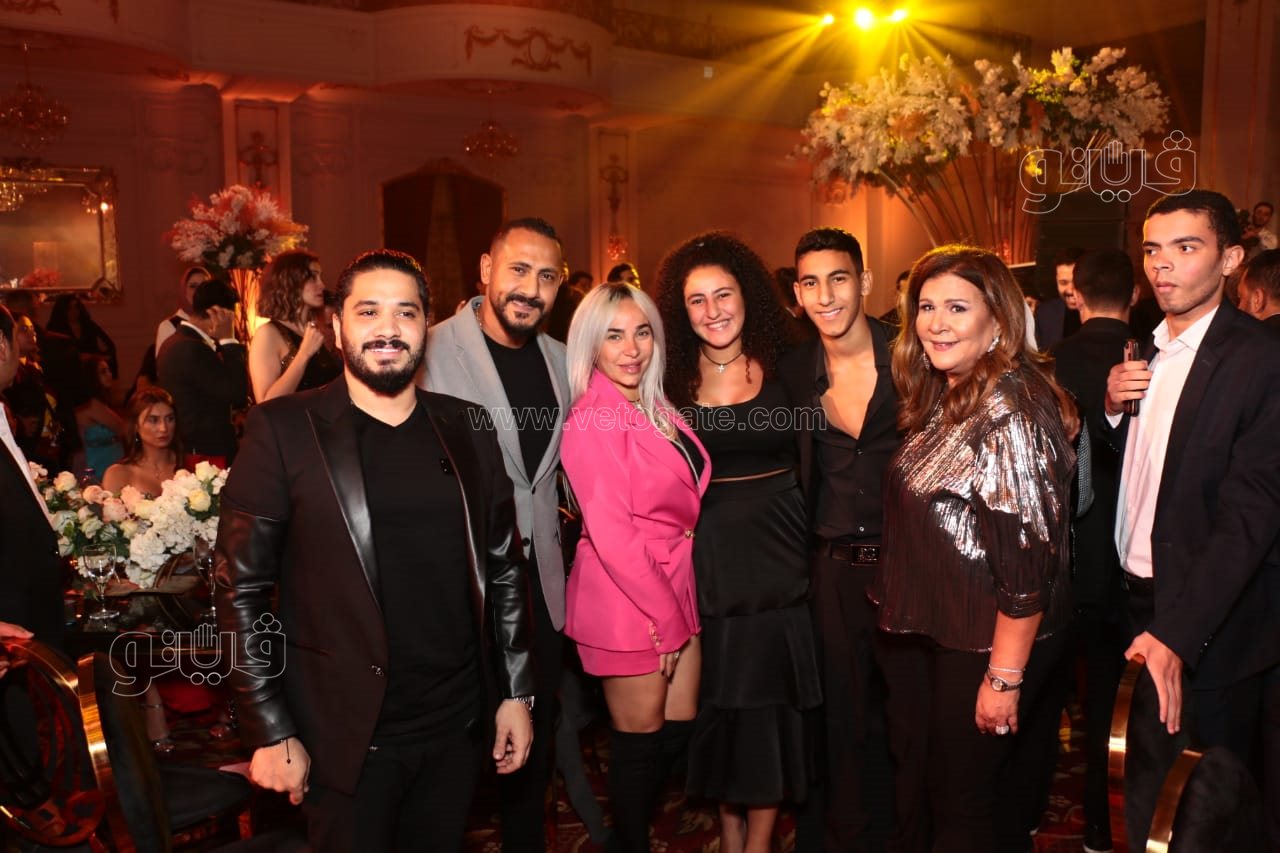 تكريم نجوم الفن والمشاهير فى نجم العرب (51)