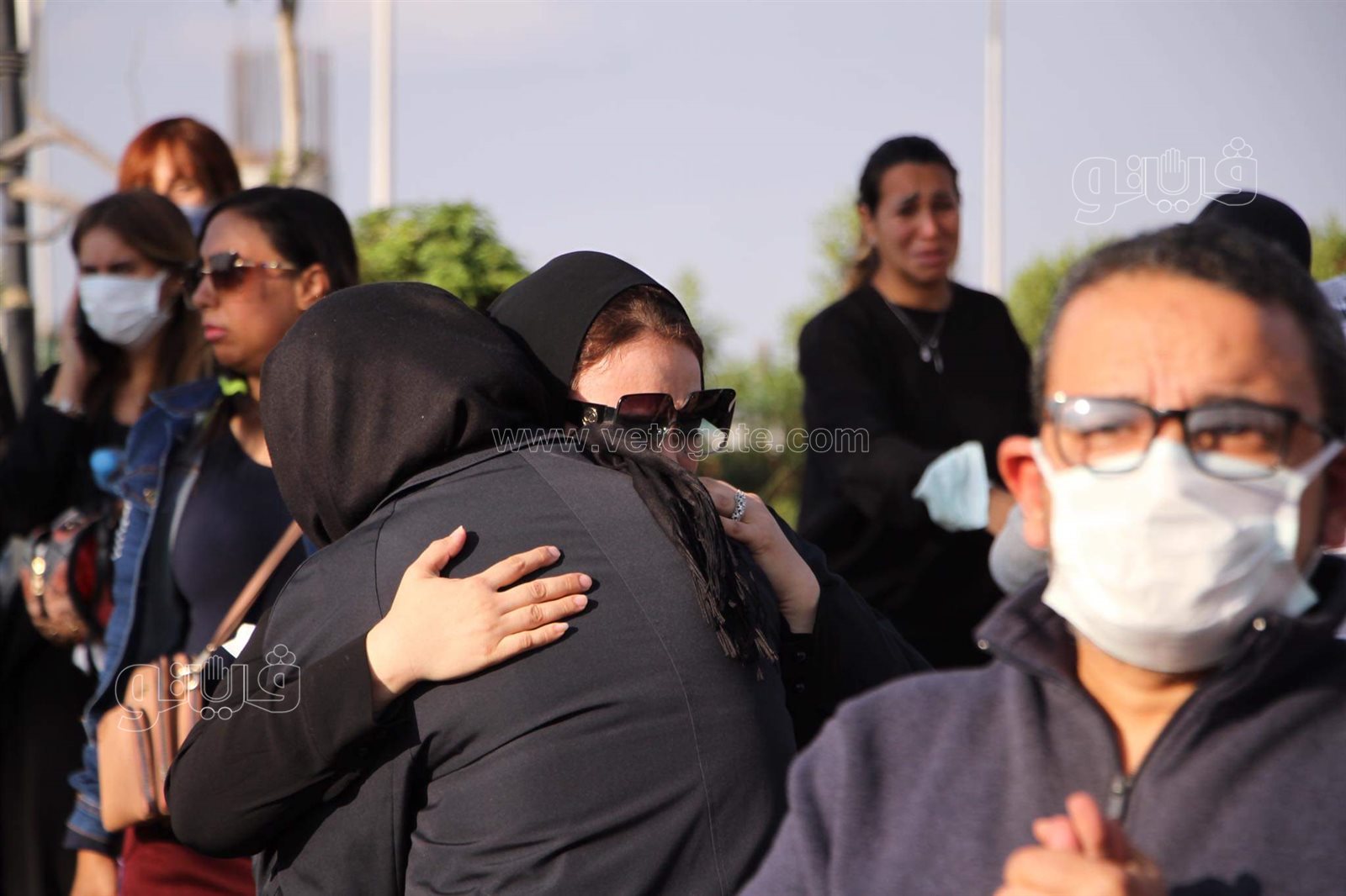 أداء صلاة الجنازة على الإعلامية أسماء مصطفى (3)