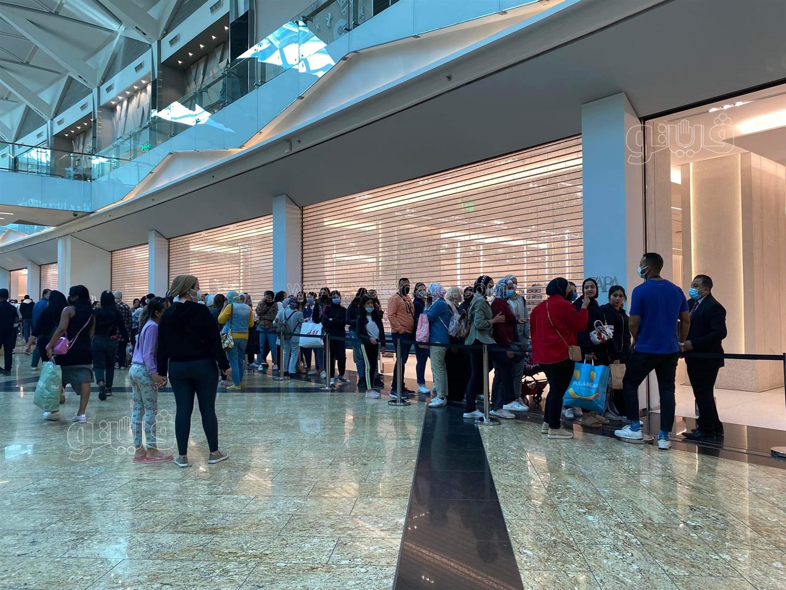 طوابير على محل ملابس بمول بمصر الجديدة (7)