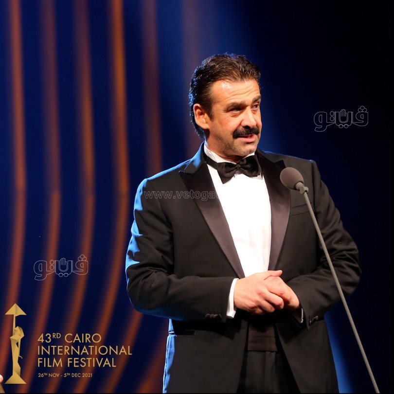  تكريم نيللى وكريم عبد العزيز بافتتاح مهرجان القاهرة السينمائى (16)